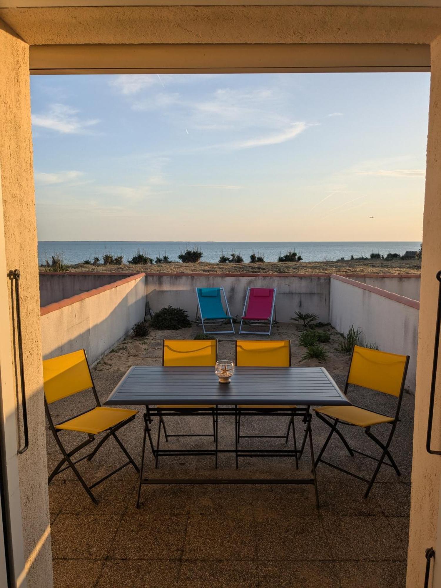 Superbe vue sur l'océan, accès direct à la plage La Tranche-sur-Mer Esterno foto